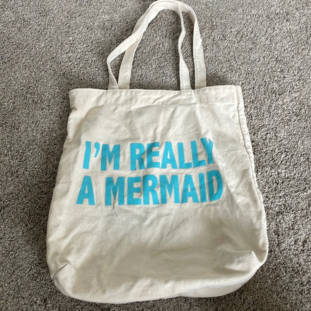 BEACH BAG